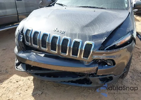 2018 Jeep Cherokee Latitude Plus 4X4 from USA, damaged, VIN 1C4PJMLX0JD575964